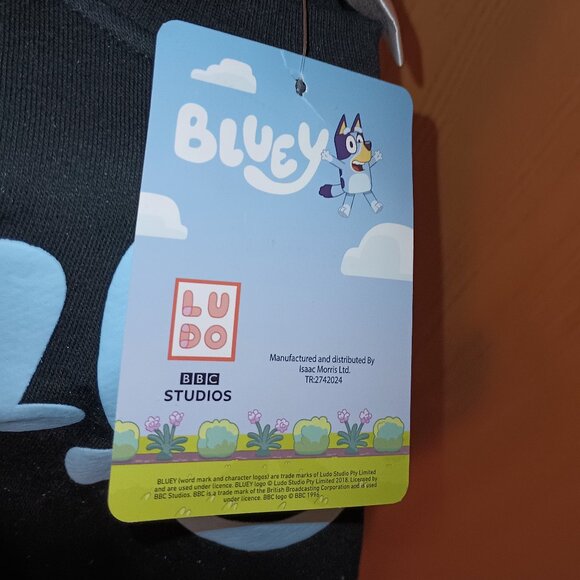 NEW The Christmas Shoppe Bluey Adult Sweatshirt UNISEX - Picture 7 of 12